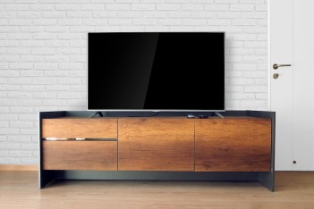 A Comprehensive Guide to Choosing the Right 4K TV for Your Home Entertainment